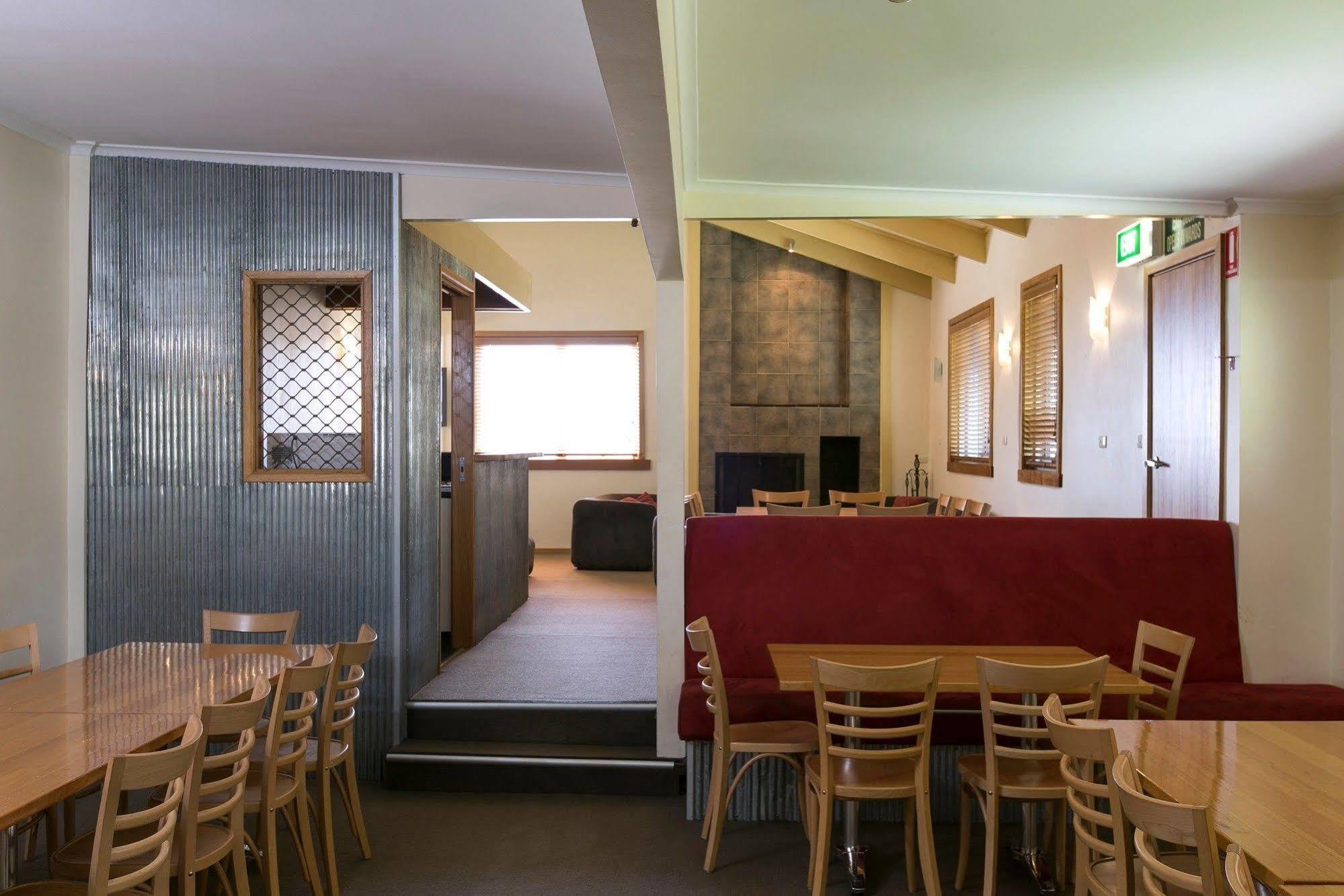 פאלס קריק Cooroona Alpine Lodge מראה חיצוני תמונה